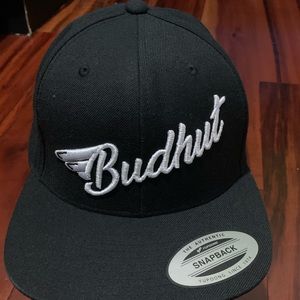 Bud Hut adjustable strapback hat cap black/white